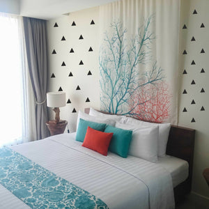 60 Triangle Wall Stickers - 4 Sizes